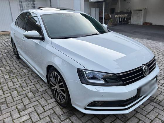VOLKSWAGEN JETTA 2.0 TSI HIGHLINE 211CV GASOLINA 4P TIPTRONIC VOLKSWAGEN JETTA 2.0 TSI HIGHLINE 211CV GASOLINA 4P TIPTRONIC